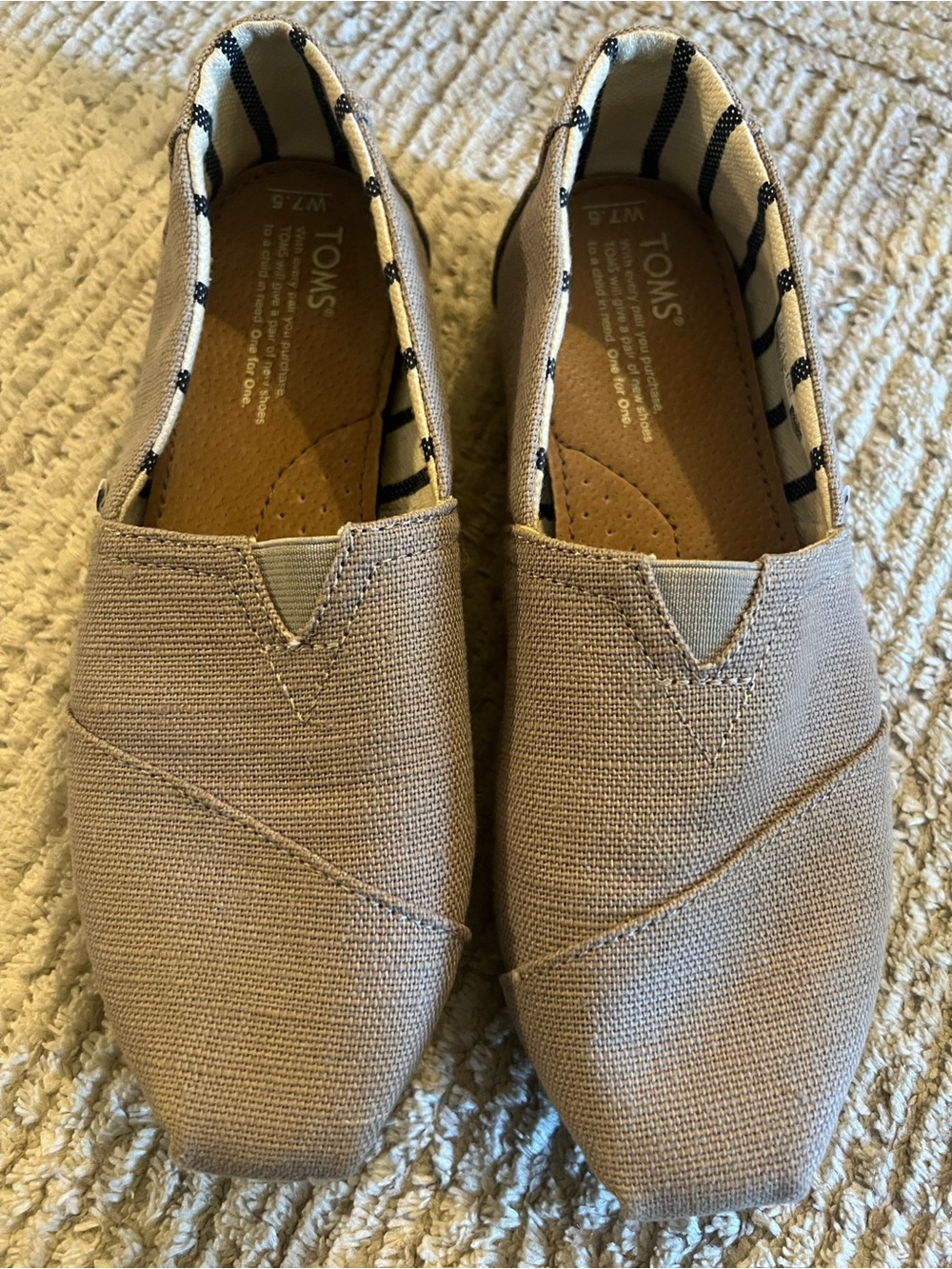 Toms Women’s Beige Canvas Slip-On Flats - Picture 3 of 5
